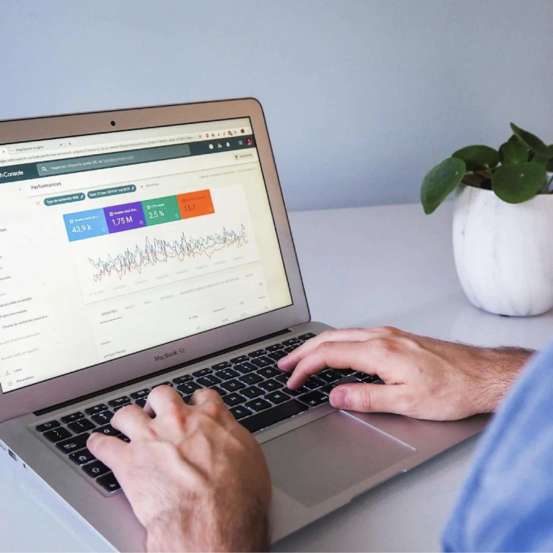 Google empieza a medir el impacto del contenido en redes